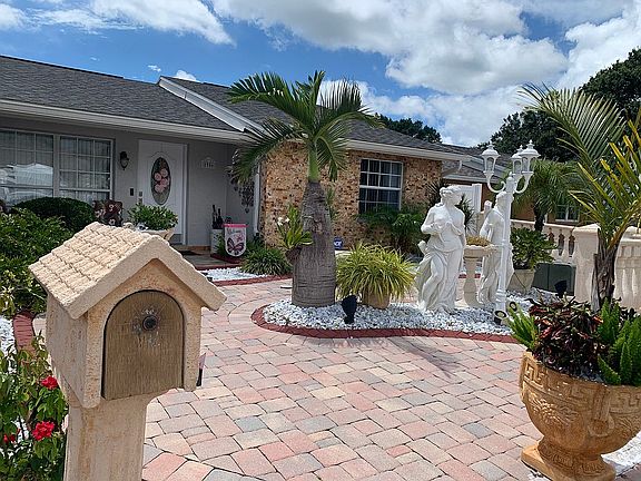 2nd image of 8906 Bay Bridge Ct