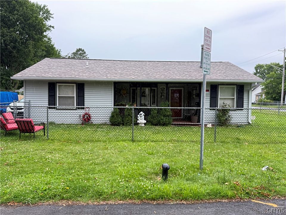 1st image of 102 Rill Ave