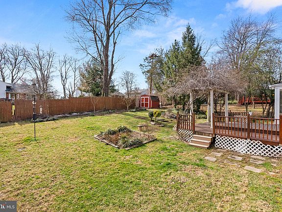 2nd image of 7705 Heritage Dr