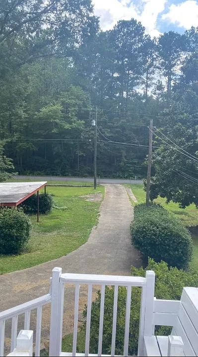 2 bed, 1300 sqft, $1,400 — Photo 3