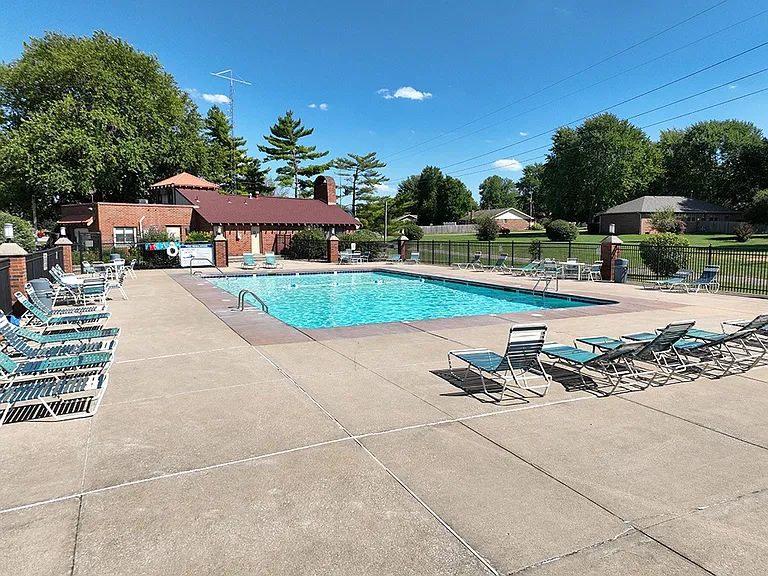 Old Monterey Apartments — Photo 44