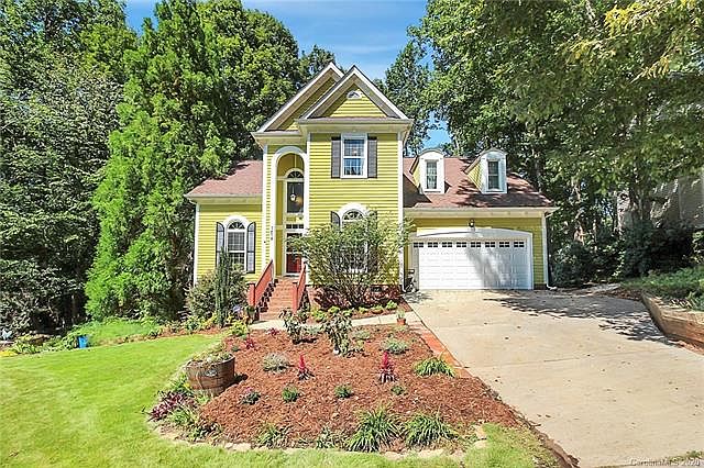 1st image of 7814 Forest Oaks Ln