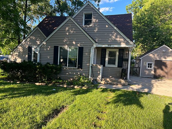 3rd image of 519 Arbor Dr