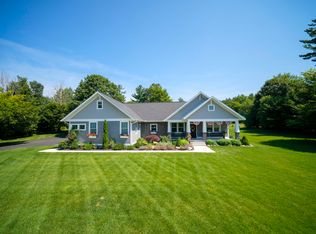 10201 Opal Ridge Dr, Onekama, MI 49675