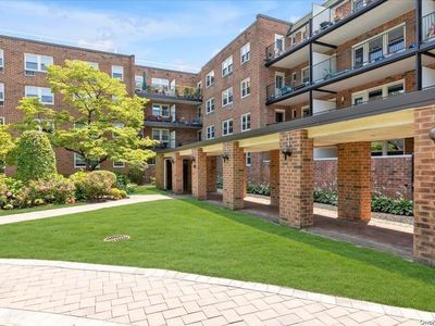 34 Pearsall Avenue #4B, Glen Cove, NY, 11542