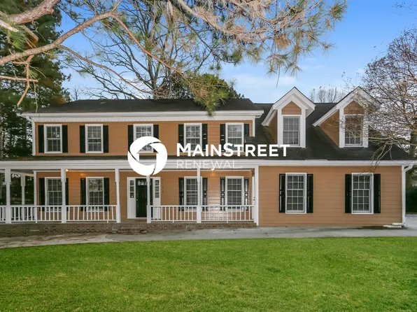 5132 Clearwater Dr, Stone Mountain, GA 30087