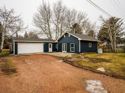 466 Adkins St, Sheridan, WY, 82801