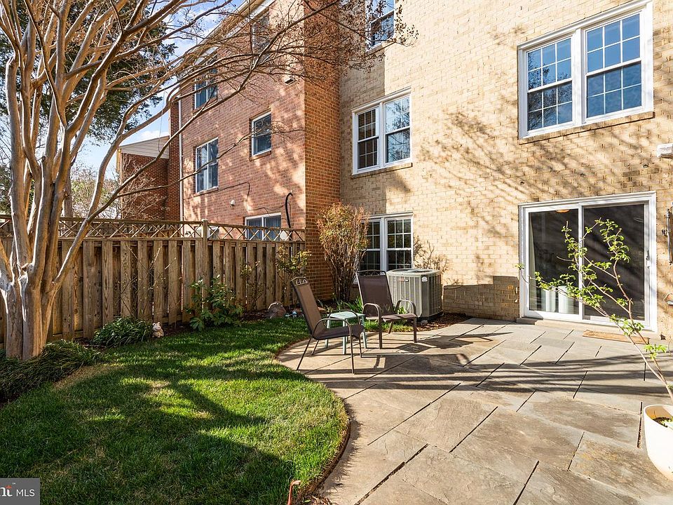 10447 Red Granite Ter, Oakton, VA 22124 | MLS #VAFX2297742 | Zillow