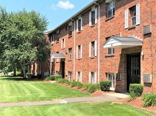 265 New Ludlow Rd APT F1, Chicopee, MA 01020