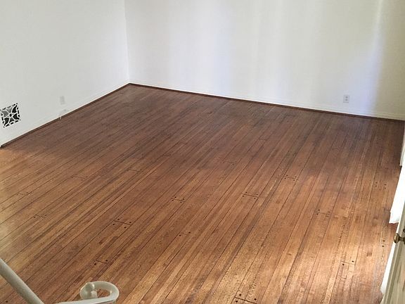 3rd image of 9338 W Olympic Blvd