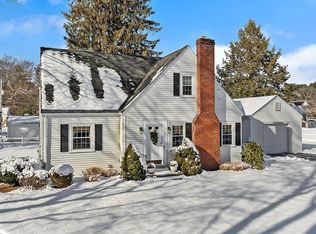 17 Parkland Dr, Wayland, MA 01778
