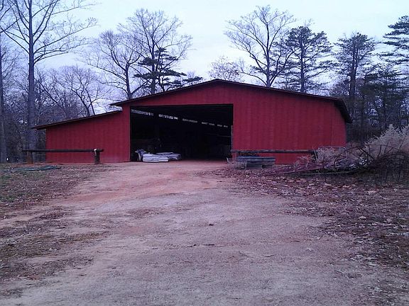 6 Stall Barn