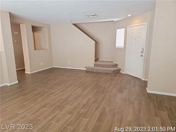 4th image of 11662 Stivali St
