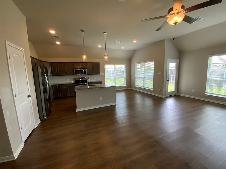 5107 Leaning Tree Dr — Photo 9