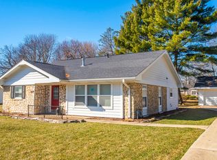 5804 Willow Springs Rd, La Grange Highlands, IL