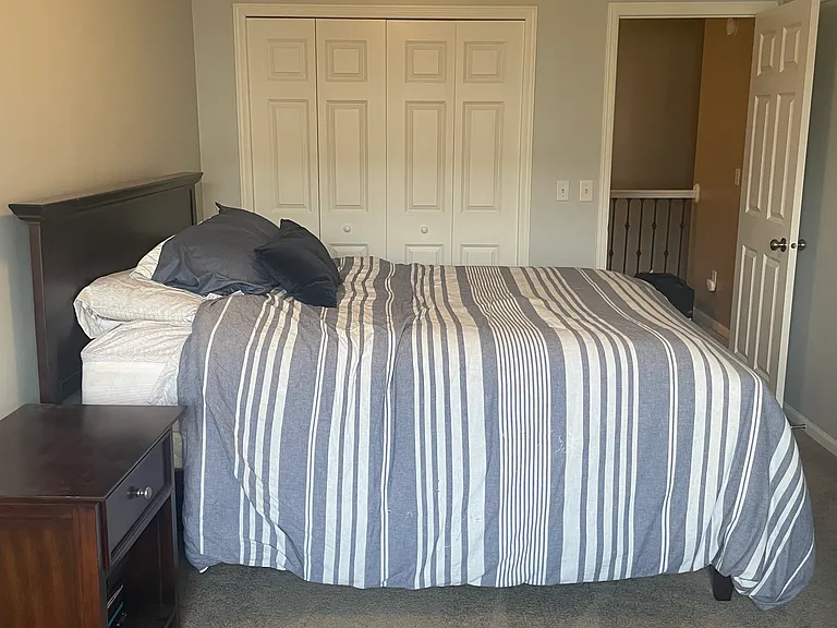 Secondary bedroom