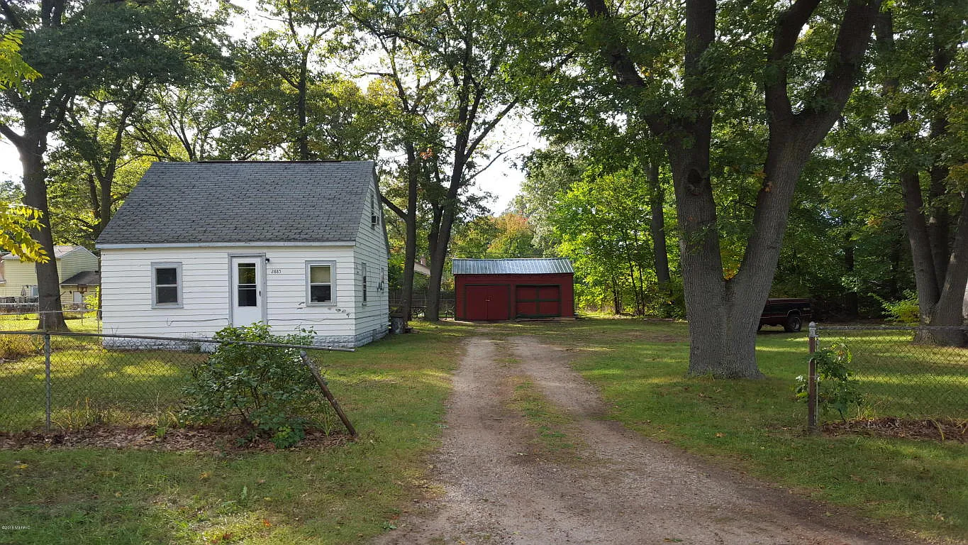 2885 McDermott St photo 1