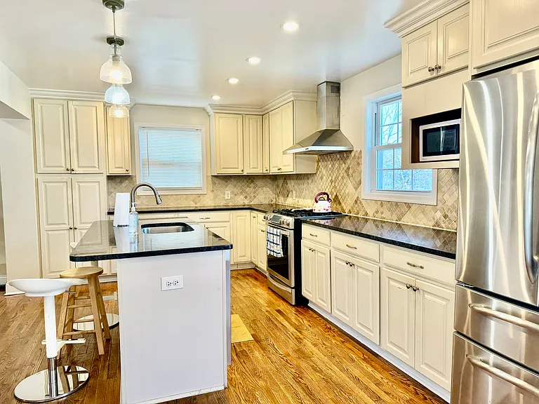 3210 Harford Rd — Photo 18
