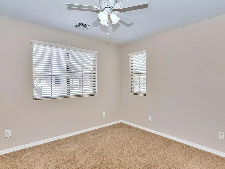 3659 W Thalia Ct — Photo 18