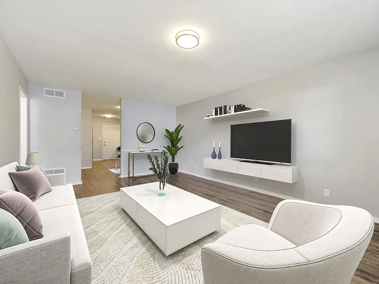 Lenox Place — Photo 16