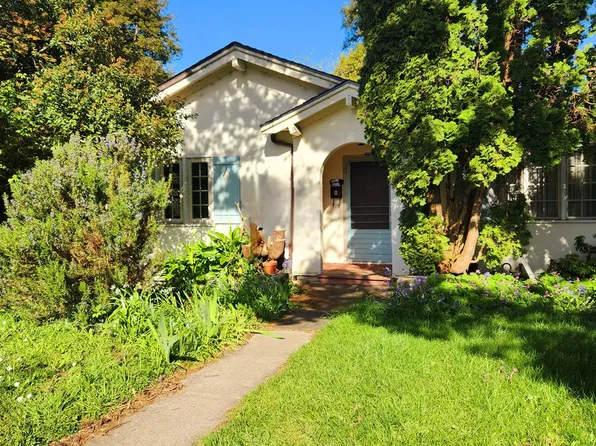 970 S 7th St, Coos Bay, OR 97420