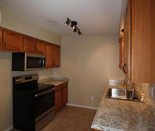 4th image of 15942 N Forecastle Ave