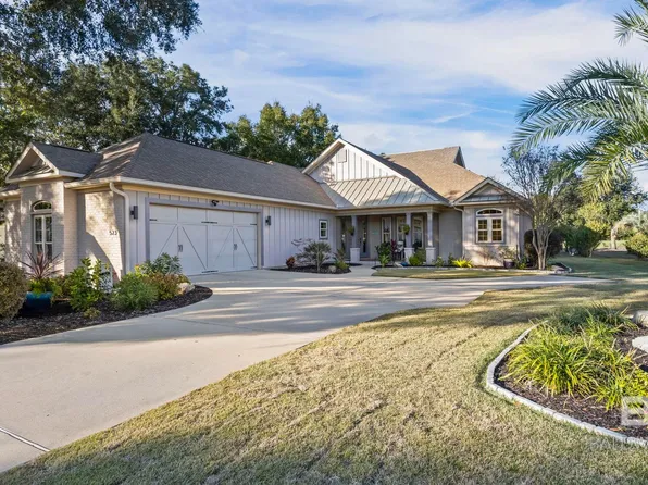 523 Retreat Ln, Gulf Shores, AL 36542
