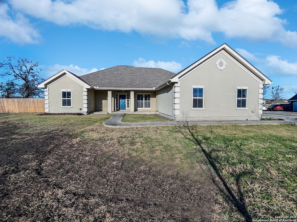 1st image of 192 BONNIES WAY