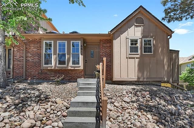 1st image of 6611 Warbler Ln