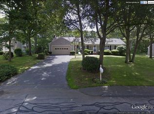 110 Prince Hinckley Rd, Centerville, MA 02632
