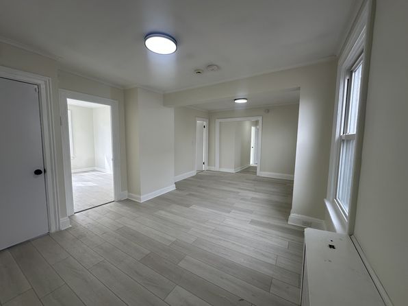 2253 Burdett Ave UNIT 1, Troy, NY 12180