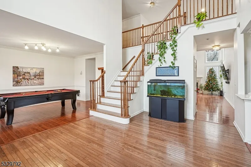 5 bed, 3.0 bath, $5,000 — Photo 3