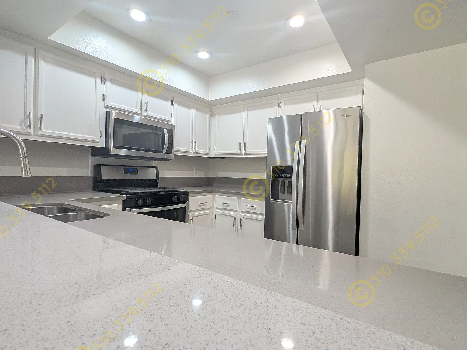 2 bed, 1001 sqft, $2,600 — Photo 4