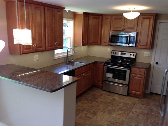 3rd image of 22 Mayberry Pl