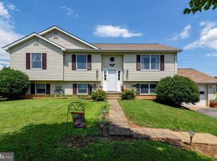 6557 Cottonwood Dr, Bealeton, VA 22712