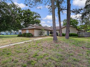 10216 Foxcroft Rd W, Jacksonville, FL 32257