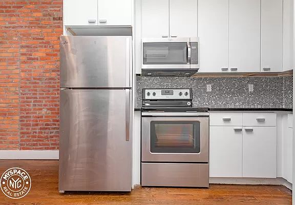 4th image of 2164 Fulton St #8J
