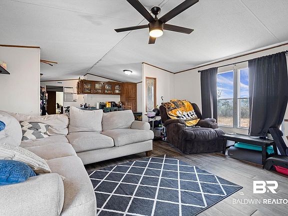 3rd image of 27705 Oakberry Ct