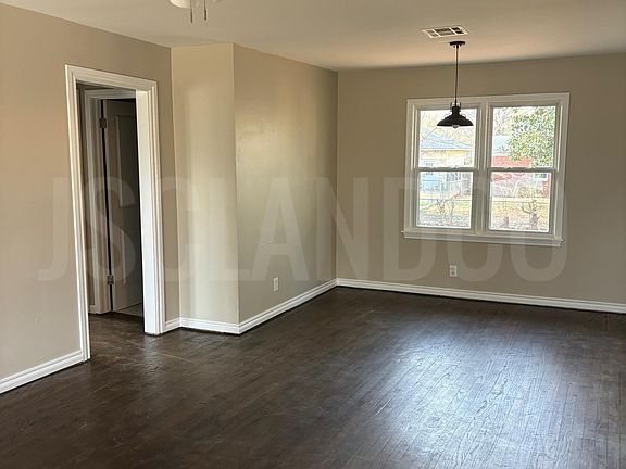 3rd image of 1804 Carlisle Rd