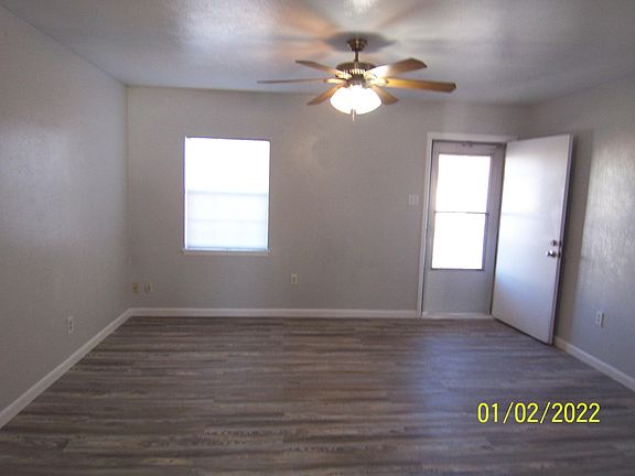 3rd image of 3113 Roosevelt Ave