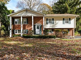 1 Eldorado Dr, Spring Valley, NY 10977