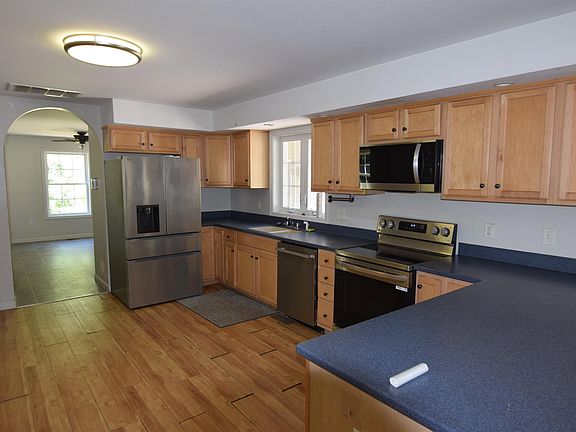 4th image of 110 Gustin Pond Road