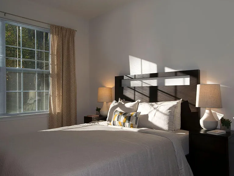 Summit Lane Luxury Apartments — Photo 10
