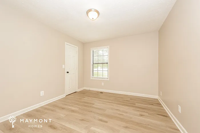164 Cedarwood Ct — Photo 9