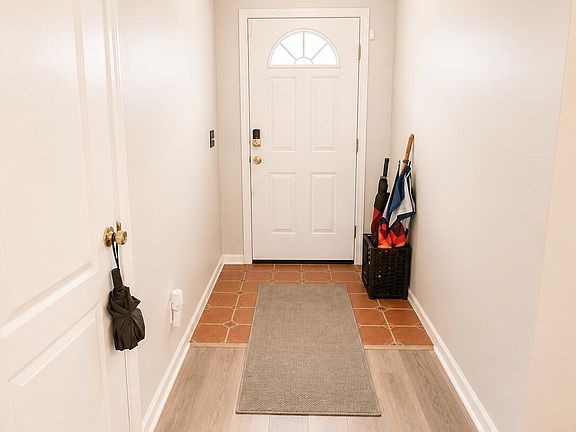 5th image of 112 Zachary Dr