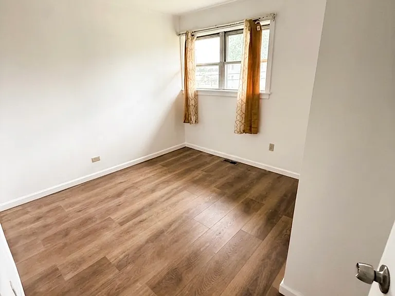 115 Northwestern Ave #115A — Photo 16