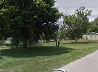1233 Dereham Dr, Mount Vernon, IN 47620