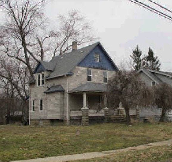 5540 Garden St, Maple Heights, OH 44137 Zillow