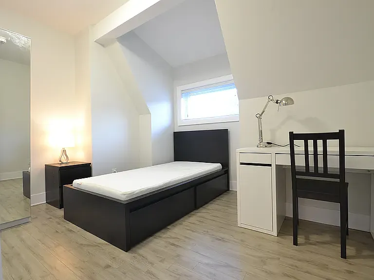 73 Blackburn Ave #73-1A — Photo 13