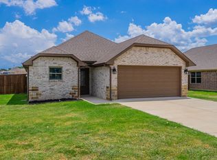 613 Copenhavr St, Pilot Point, TX 76258